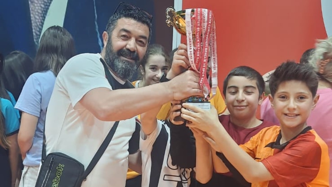 Turnuvadan Şampiyonlukla Döndük